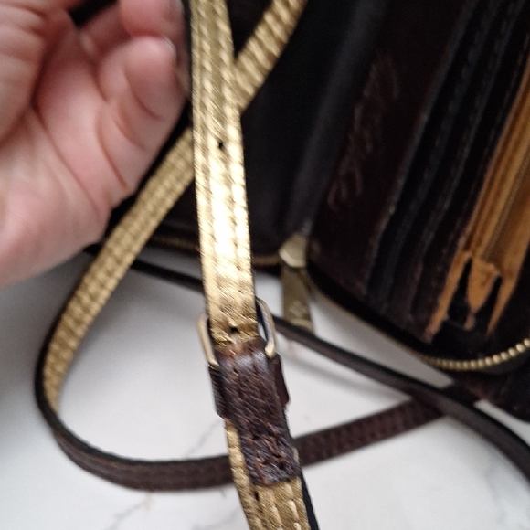 Patricia Nash AZARIO Metallic Embossed Leather Crossbody Clutch - Picture 10 of 15